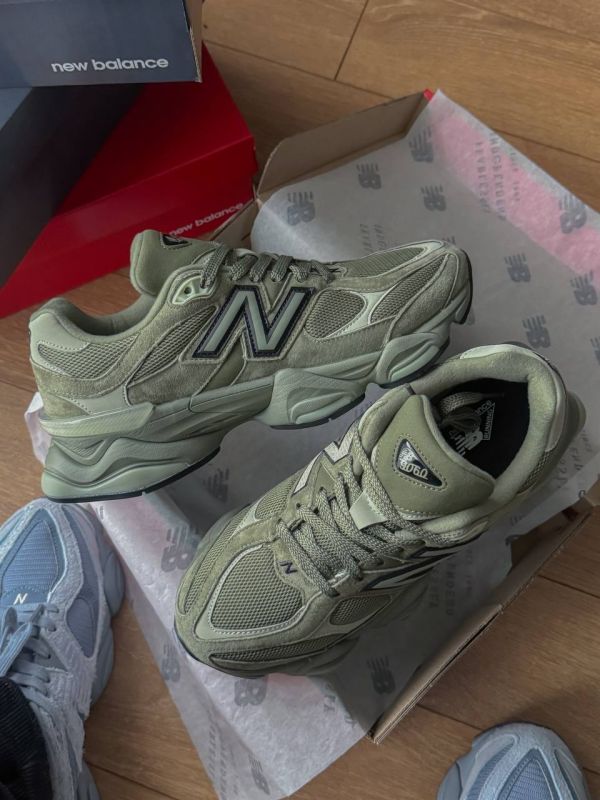 9060 Green 42