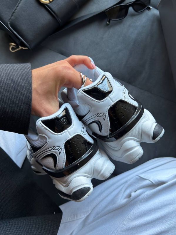 9060R  Black/White 36