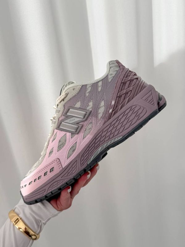 1906R Fantomfit Grey Pink 36
