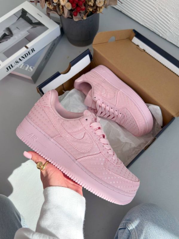 Low Valentine`s Day Pink 36