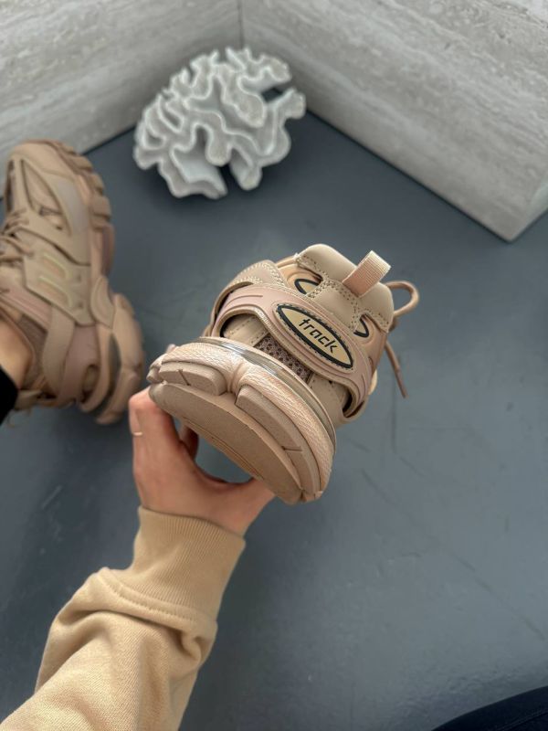 Balenciaga Track Beige 39
