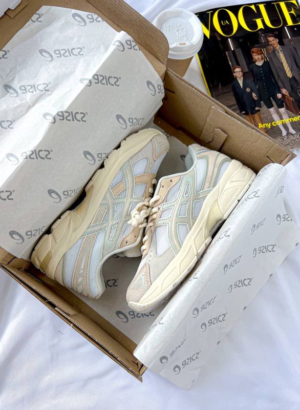 Gel-1130 White/Beige