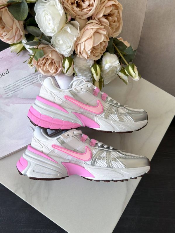 V2k  Run Silver/Pink/White 39