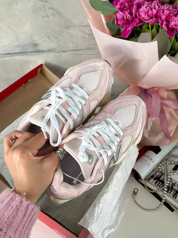 9060 White Pink 37