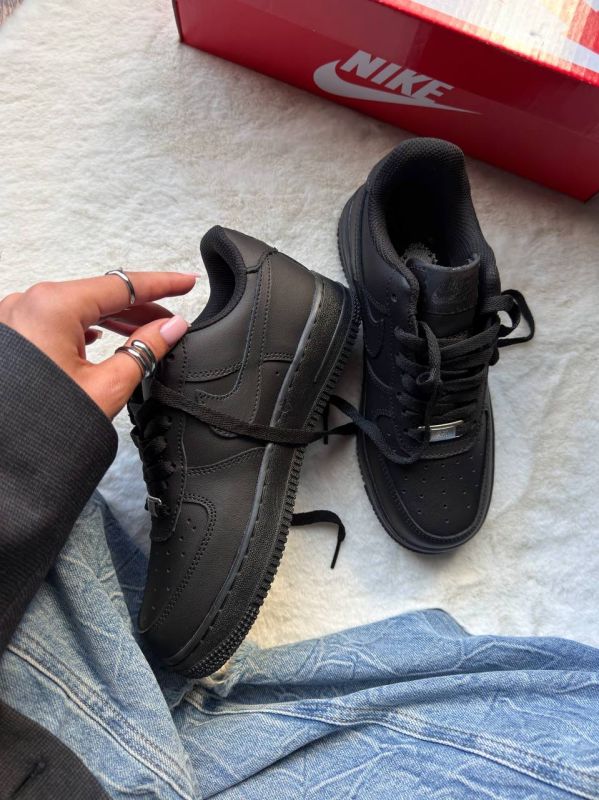 Air Force 1 Low  Black Premium 36