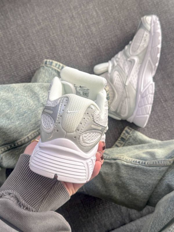 Zoom Vomero 5 RNR White 37