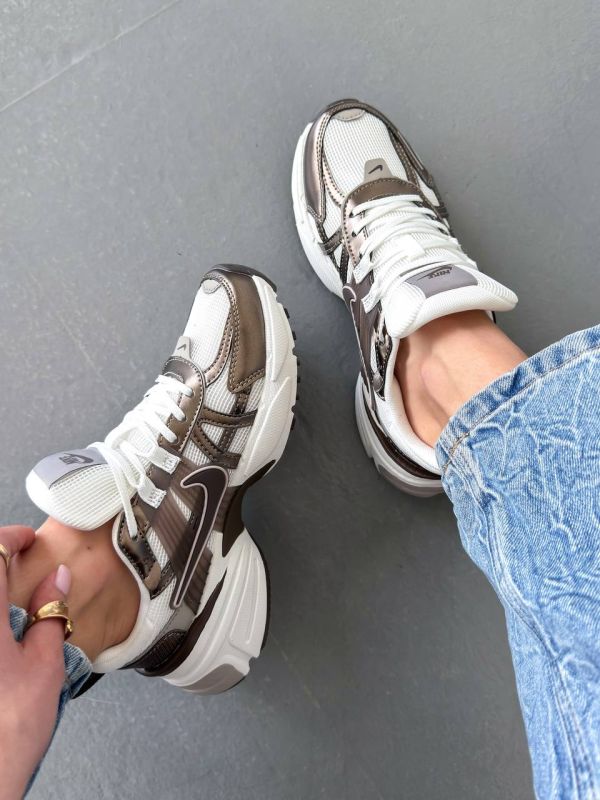 V2k  Run Mink Brown Summit White College Grey 36
