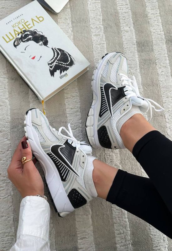 Zoom Vomero 5 White/Black 38