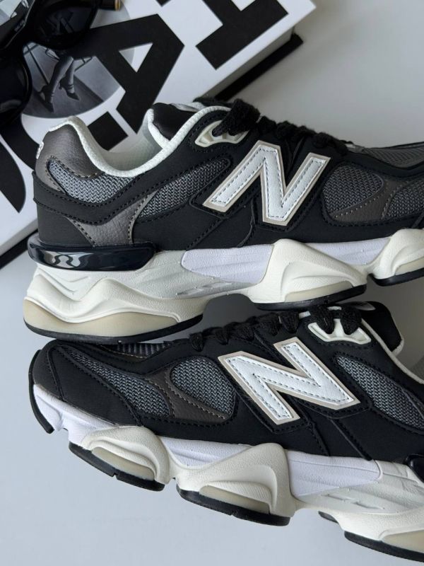 9060 Black/White 36