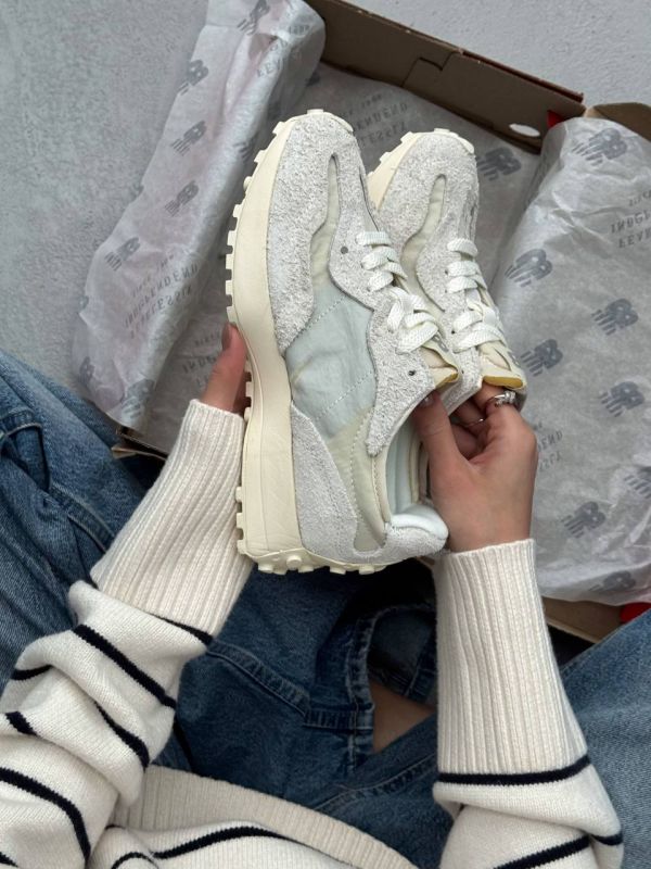 327  Beige 38