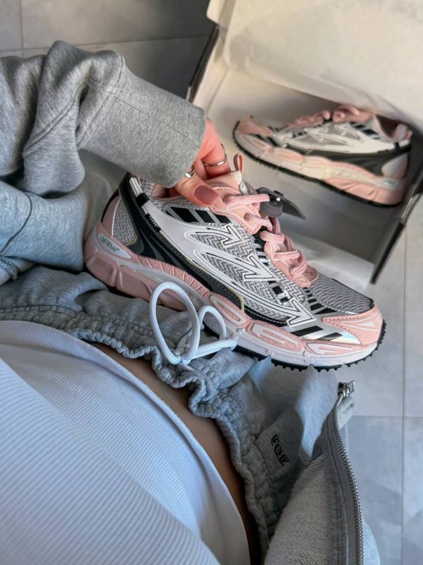 BE RIGHT BACK “LIGHT PINK” 36
