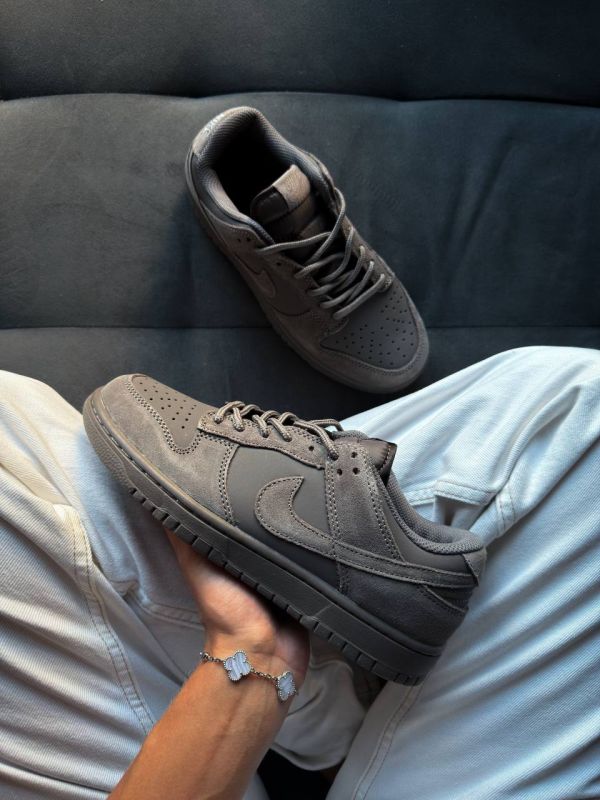Dunk Low Cave Stone 36