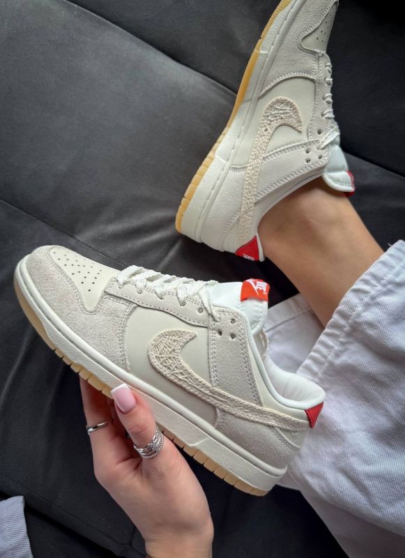 Dunk Low Friendship Knot 38