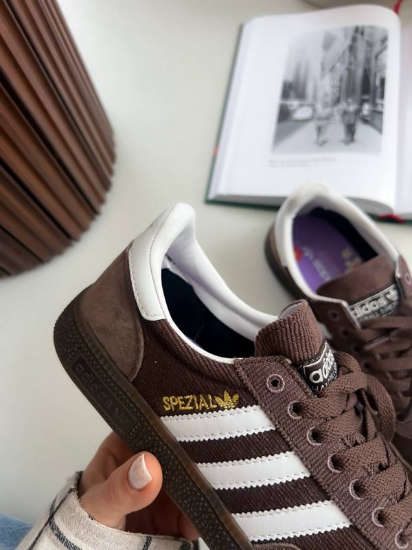 Spezial Shadow Brown 37