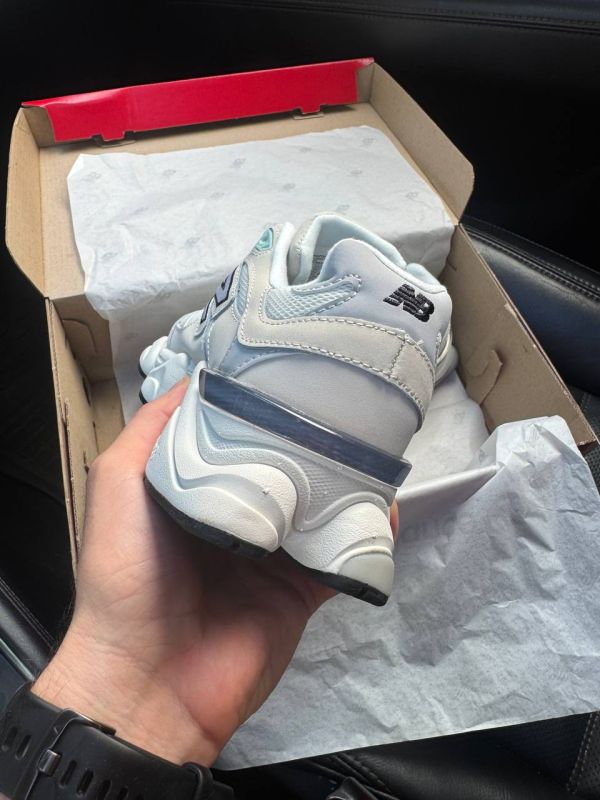 9060 White/Mint 38