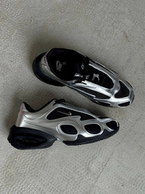 WMNS AIR MAX MUSE BLACK / METALLIC SILVER 36