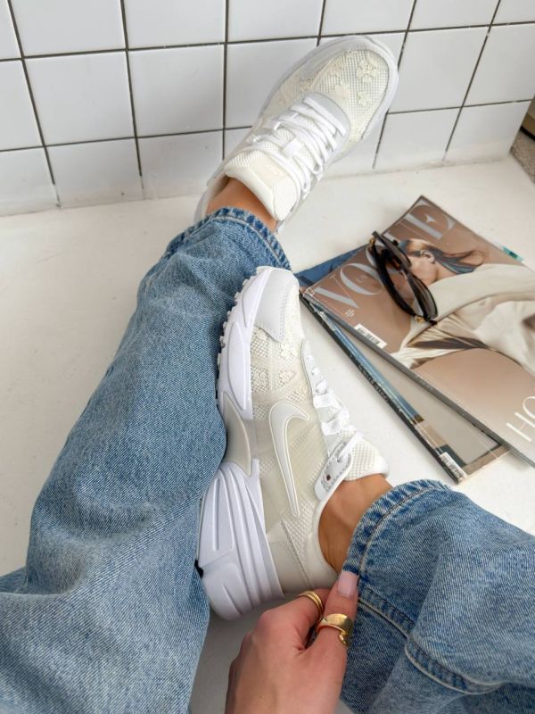 V2k  Runtekk White Flowers 36